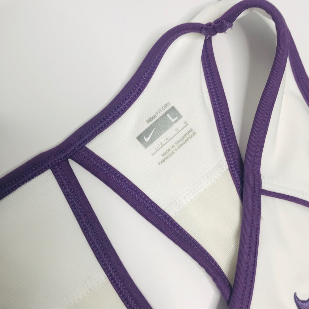 🦋🦋🦋NIKE sportswear tank - Picture 3 of 3
